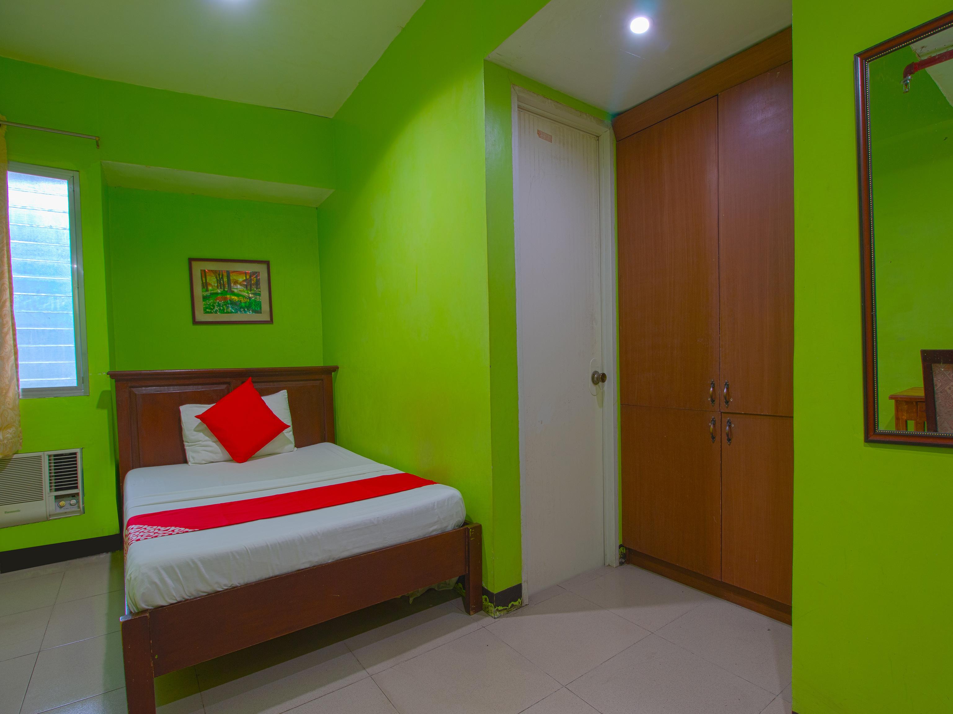 Oyo 677 Roseate Pensione Cebu Екстер'єр фото